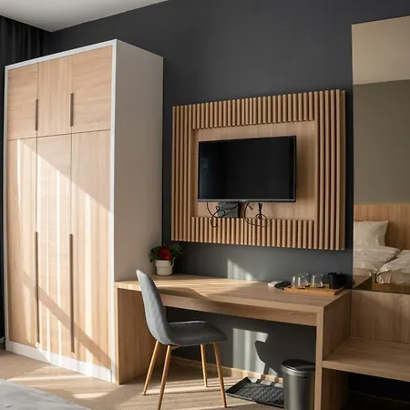 Olivia * ベオグラード